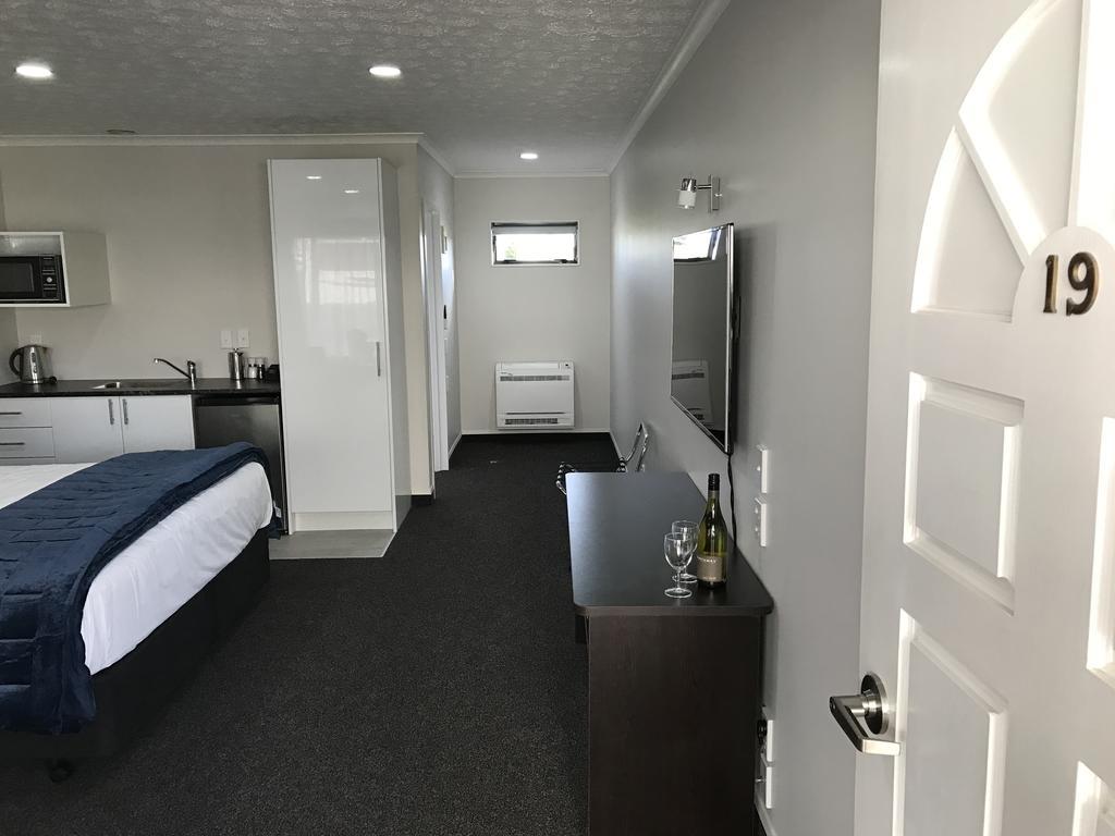 White Heron Motor Lodge Gisborne Extérieur photo